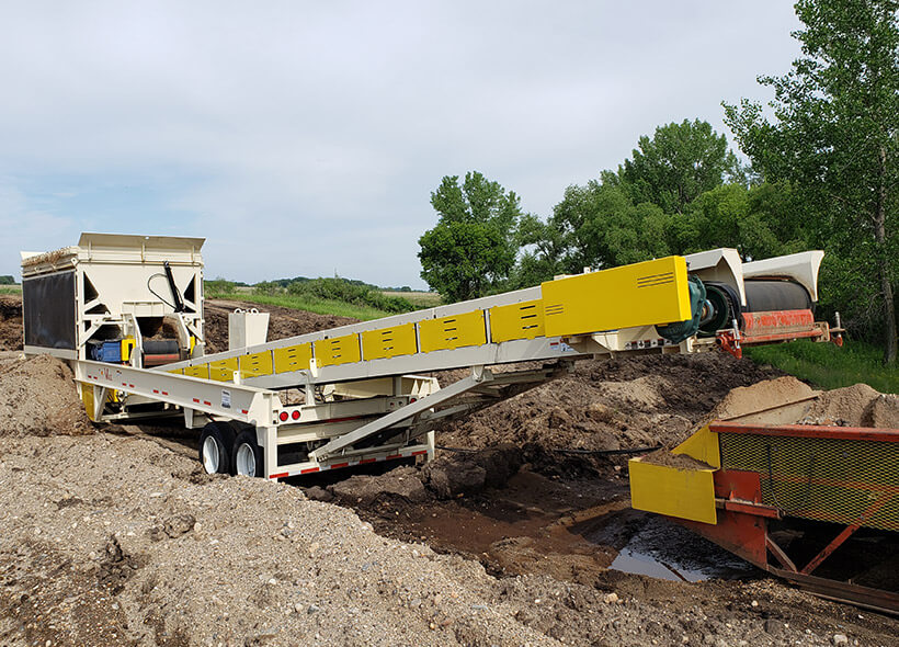 portable belt gravel feeder for mining