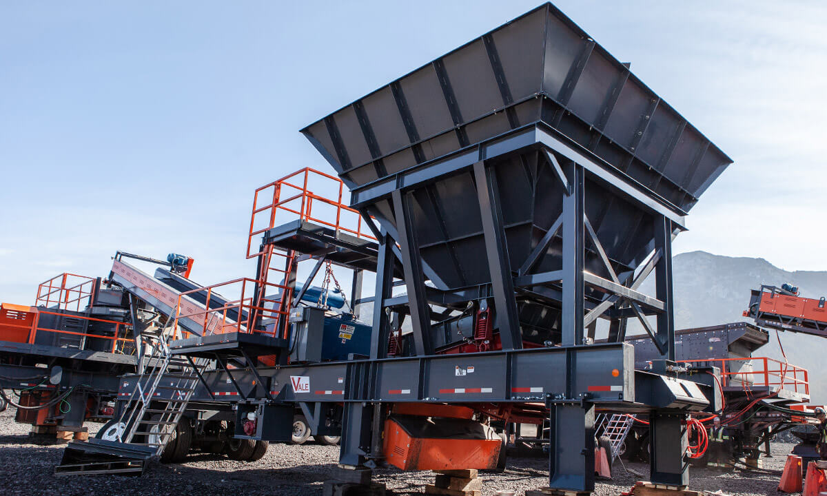 portable hopper for mining quarry in Canada